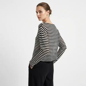 T-shirt décontracté à rayures fines en maille respirante à col rond et manches longues, 25 % lin, 20 % lyocell, taille unique (38-44) pour femme - Product Image 1