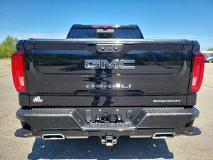 Usado 2023G-1500 Sierra Denali Ultimate Crew Cab 4WD - Product Image 6