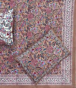 Drap de lit 100% coton Jaipuri fabriqué à la main avec taie d'oreiller ensemble main bloc imprimé drap de lit en coton doux avec motif de bordure - Product Image 1