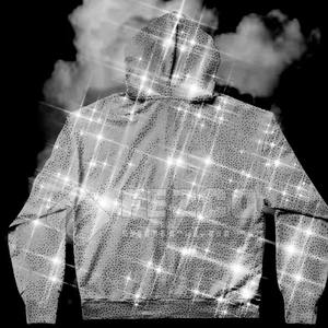 เสื้อฮู้ดผู้ชายเท่ห์ๆ ประดับเพชรเทียม ผ้าฟลีซสำหรับฤดูหนาว ระบายอากาศได้ดี ผลิตจากผ้าโพลีเอสเตอร์/คอตตอน แฟชั่นสตรีทแวร์ สไตล์ลำลองสุดเทรนดี้ - Product Image 4