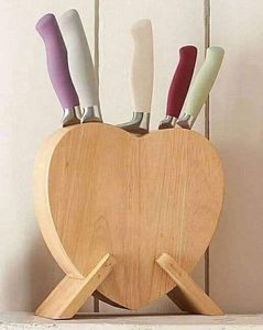 Portacuchillos de madera universal con tamaño compacto y acabado decorativo para almacenar de forma ordenada los cubiertos de cocina en la encimera - Product Image 6