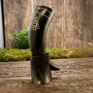 Cuerno para Beber de Búfalo 100% Natural y Ecológico, Soporte de Cuerno Vikingo Hecho a Mano, Estilo Animal, Apto para Alimentos, Pulido, Navideño - Product Image 3