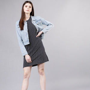 Chaqueta vaquera de manga larga para mujer, al por mayor, OEM, transpirable, lisa, rellena de algodón para invierno, producto terminado de alta calidad - Product Image 5