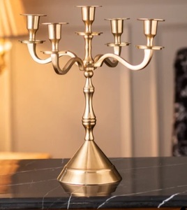 Candélabre en aluminium argenté Design élégant de prix bon marché Vente intérieure Décoratif Taille et design personnalisés Candélabres en aluminium - Product Image 5