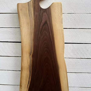 Grande planche à découper personnalisée en bois d'acacia, noyer biologique, bambou, faite à la main, écologique, lavable au lave-vaisselle - Product Image 1