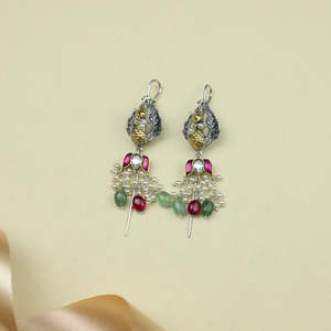 Boucles d'oreilles pendantes Anokhi Fusion Paon et Lotus en argent sterling et zircon pour mariage - Product Image 2