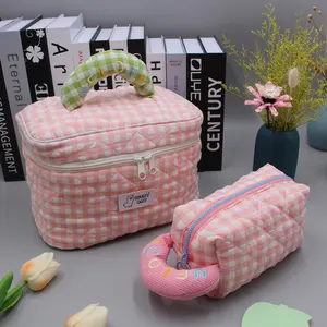 작은 신선한 일본과 한국 스타일 화장품 가방 수 놓은 핸드백 여성용 대용량 화장품 수납 가방