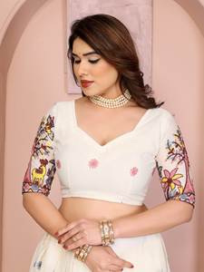 Lehenga Choli traditionnel pour femmes en tissu Georgette, longueur au sol, broderie complexe en fil, dupatta brodé pour les fêtes - Product Image 6