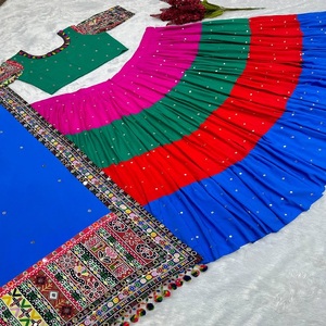 Secuencia de bordado de algodón pesado de último diseñador, trabajo Lahenga Choli de FabZone, ropa india y pakistaní - Product Image 4