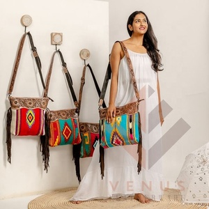 LW Fashion Sac à bandoulière en toile imprimé à franges en cuir de Bohème pour femmes Sangle unique en cuir véritable Multicolore Cross Body Hiver - Product Image 1