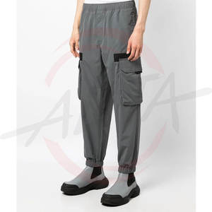 Pantalon Vente en Gros Tissu Coupe-Vent Baggy Poche Rétractable Cargo Élastique Coton Mélange Matériel Taille Haute Pantalons pour Hommes - Product Image 4