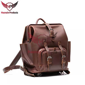 กระเป๋าเป้สะพายหลังลายจระเข้ของผู้ชายแบบพรีเมี่ยมกระเป๋าหนังแท้ขนาดใหญ่ทนทานมีช่องใส่แล็ปท็อปเดินทางไปโรงเรียนกลางแจ้ง - Product Image 2