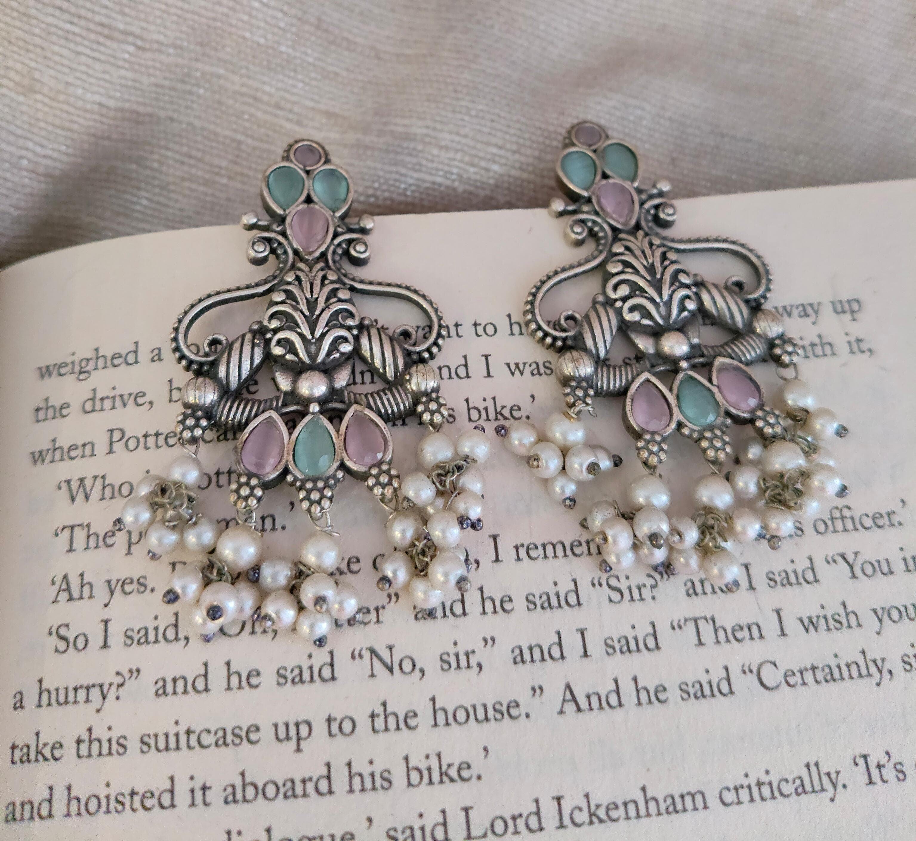 ทะเลสีเขียวและสีชมพู