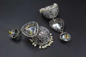 ต่างหูเงินมีลักษณะคล้ายกันเครื่องประดับแฟชั่นสวยงามสำหรับผู้หญิงและผู้หญิงในราคาที่เหมาะสม - Product Image 4