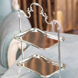 ขาตั้งเค้กทรงสี่เหลี่ยมสองชั้น คุณภาพพรีเมียม ผิวสีเงิน เหมาะสำหรับงานเลี้ยงรับรองแขกและใช้เป็นของขวัญ นำเข้าจากอินเดีย - Product Image 1