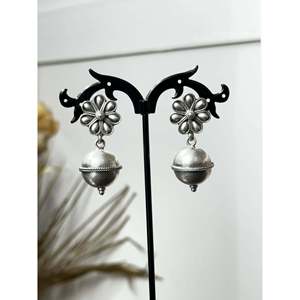 Pendientes Colgantes de Bola Floral Vintage con Cuentas, Material Principal Plata 925, Oro 14k, Oro 18k, Joyería de Diamantes de Oro Rosa Moderna y Elegante - Product Image 1