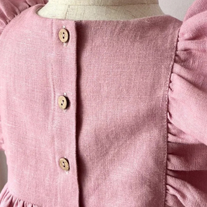 Vestido de lino suave bordado a mano para niñas, estilo informal para el primer cumpleaños de niños pequeños, OEM hecho en Vietnam - Product Image 6