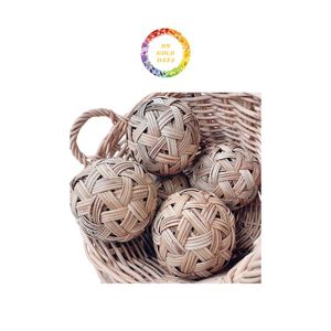 Grandes boules en rotin naturel pour décoration vintage et jouets pour animaux de compagnie faits à la main au Vietnam avec taille personnalisée et options de couleur - Product Image 3