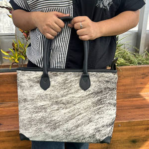 Grand sac fourre-tout en cuir de fourrure de vachette pour femmes élégantes Vrais cheveux sur la peau Western Shopping Sac à main Grande taille Utilisation confortable - Product Image 2