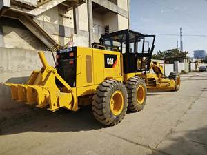 Le Japon et la Chine ont fabriqué une niveleuse d'occasion bon marché Caterpillar 140H à vendre à Shanghai - Product Image 2
