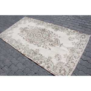 พรมวินเทจสไตล์ตุรกี ขนาด 4x7.5 ฟุต พรมลายตารางสีขาว - Product Image 2