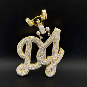 จี้กุญแจเพชรแบบ Iced Out พร้อมสร้อยคิวบาลิงค์สแตนเลสสตีลขนาดใหญ่ สร้อยคอรูปถุงเงินสไตล์ฮิปฮอป - Product Image 1