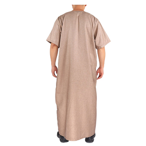 Traditionnel hommes marron teint clair poitrine coupe col en v Thobe Dubai islamique vêtements décontractés manches longues hommes à manches courtes col en v - Product Image 4