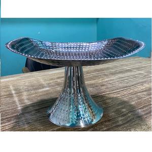 Support de gâteau de mariage en cuivre créatif élégant outil de gâteau en fer pour le service et la décoration fabricant prix de gros - Product Image 3