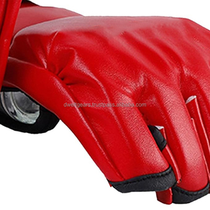 Gants de boxe MMA en cuir personnalisés de qualité supérieure, respirants, avec fermeture auto-agrippante pour le soutien du poignet, demi-doigts, pour l'entraînement et le combat - Product Image 2