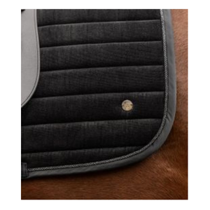 Tapis de selle matelassé en polyester haute densité pour chevaux, respirant, pour le saut d'obstacles, emballage personnalisé, protection améliorée contre les chocs - Vente chaude - Product Image 2