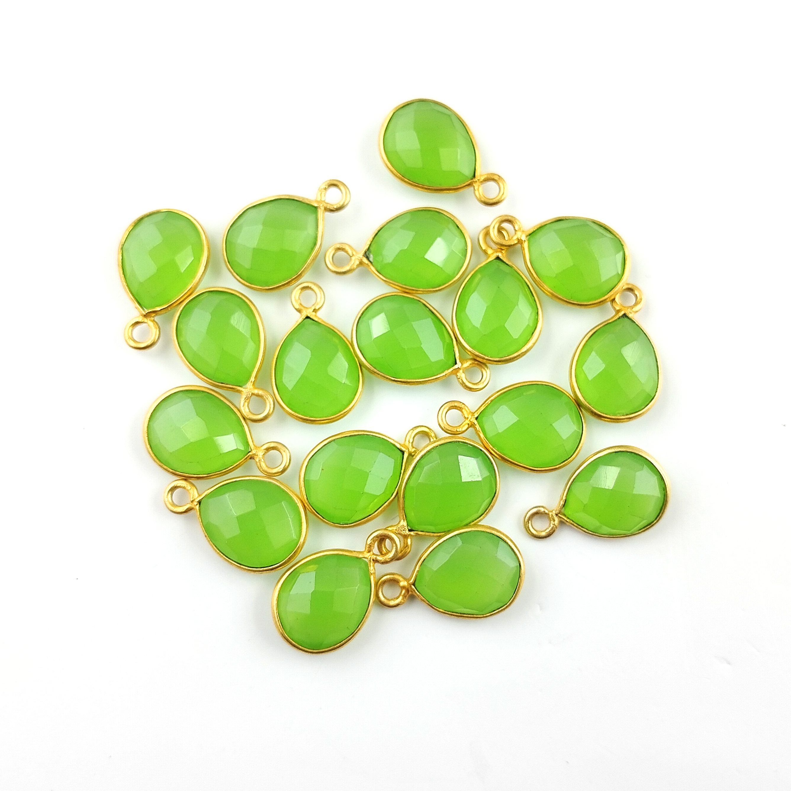 พลอยคาลซิโดนีสีเขียว