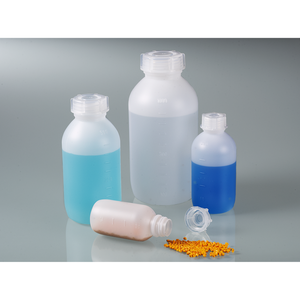 ขวดพลาสติกทรงกลมอเนกประสงค์สำหรับห้องปฏิบัติการ พร้อมหูจับตามหลักสรีรศาสตร์ ใช้งานง่าย มีขีดบอกปริมาตร Burkle GmbH - Product Image 2