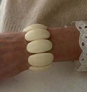 Nuevo diseño colorido acrílico ecológico boda y vacaciones eventos moda apilable pulseras finas brazaletes para mujeres - Product Image 4