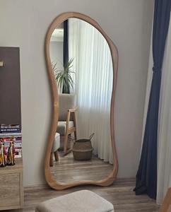 Miroir rond en verre Art Déco KALATRI, éco-responsable, fait main, léger, décoration de luxe pour la maison, accent mural compact - Product Image 1