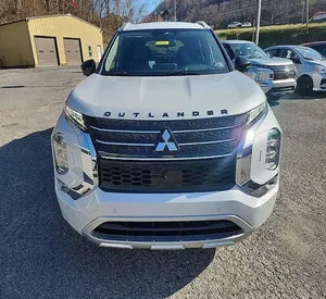 Pristine clean 2024 Mitsubishi Outlander - Product Image 1