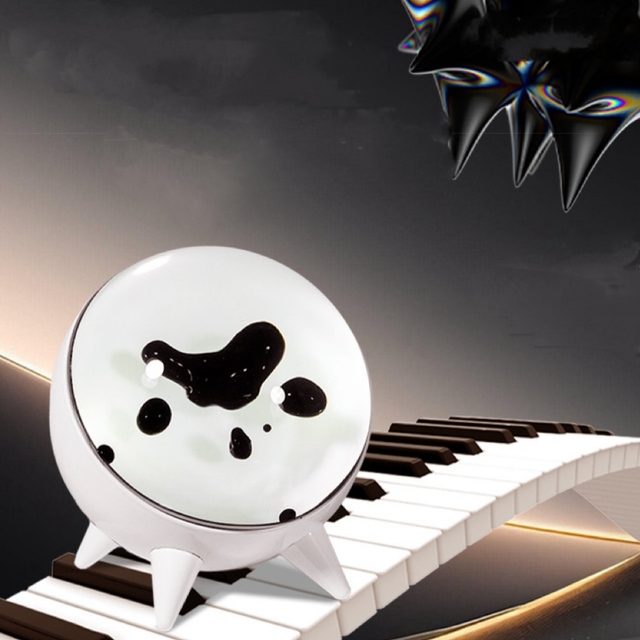 New Creative Magnetic Fluid Music Rhythm Lamp Dancing Ferrofluid Speaker for Home Decoration