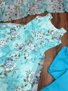 Kurtis para Mujer en India, Última Moda Femenina, Telas de Seda Tabby Indias, Kurtis Baratos al por Mayor, Kurti Estampado - Product Image 6