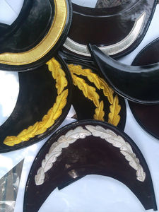 Gorra Táctica con Bordado de Hilo Dorado, Hecha a Mano, OEM, Uniforme Formal, Tejida, Transpirable, Resistente al Desgarro, Visera con Hilo Metálico, para Exteriores - Product Image 5