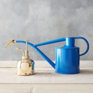 Bidon d'eau portable compact en métal pour les jardins avec un matériau léger de qualité supérieure et un bec verseur lisse - Product Image 5