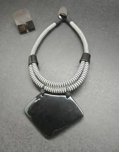 สร้อยคอจี้เรซินพร้อมต่างหูเครื่องประดับคอหนังสำหรับงานแต่งงานคริสต์มาสอินเทรนด์ - Product Image 1