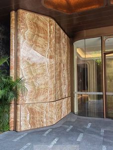 ألواح رخام العقيق الشفاف بالجملة، تصميم مخصص فاخر للفلل والفنادق، أبواب داخلية وكسوة جدران للحمامات مقاومة للماء - Product Image 6