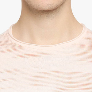 Créez votre propre logo personnalisé sur un t-shirt pour homme. Fabricant pakistanais. Nouveauté : t-shirt pour homme de Wondrous Enterprises. - Product Image 5