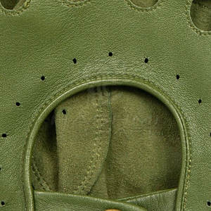 Guantes de Conducción Clásicos con Material Flexible y Transpirable que Proporcionan un Ajuste Cómodo, un Agarre Firme y un Aspecto Elegante - Product Image 4