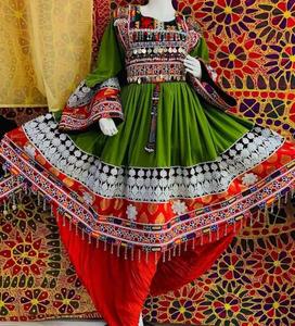 Robe régionale afghane de haute qualité pour femmes nouveau Design robe Kuchi afghane brodée à manches longues en bas quantité minimale de commande - Product Image 3
