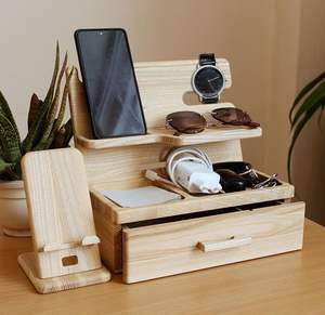 Organizador de Madera para Teléfono con Base de Carga |   Hecho a Mano |   Venta al por Mayor Directa de Fábrica - Product Image 1