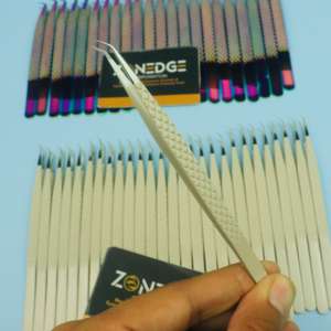 Pinzas de punta de fibra de pestañas Logotipo personalizado Etiqueta privada Pinzas de extensión de pestañas de acero inoxidable de precisión profesional - Product Image 4