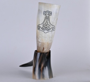 Corne à boire Viking à forte demande avec gravure sculptée écologique polie support de meilleure qualité très populaire - Product Image 3