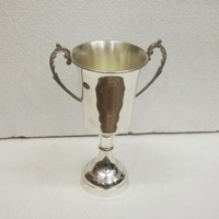Haute qualité 2025 Offre Spéciale Europe Style Champion League Sports de plein air trophée tasse en métal Antique laiton trophées tasse