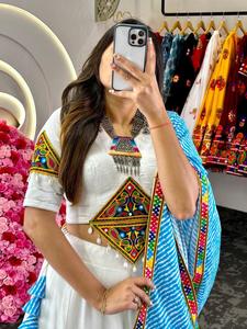 Lanzamiento de nuevo diseñador Festival Wear Cotton Chine Stich Work And Real Mirror Work Canvas Patta Lehenga And Choli With Dupatta - Product Image 5