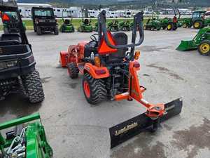 Tractor Subcompacto 4x4 BX2380 2019 - Motor y Bomba Versátiles de Alta Productividad para Uso Doméstico y Comercial - Product Image 2